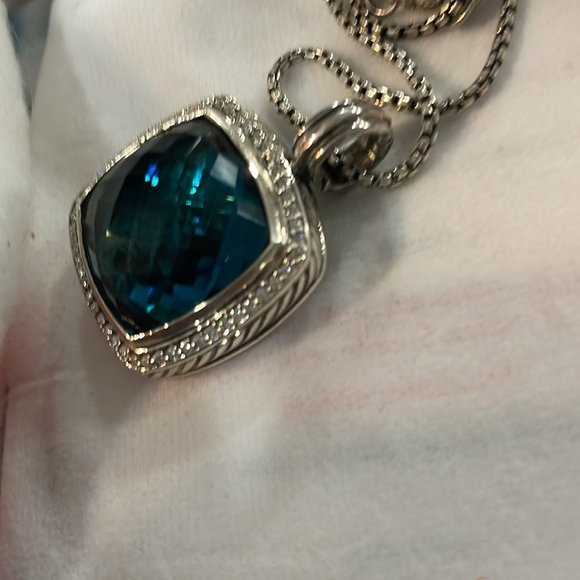 Absolutely Beautiful David Yurman Hampton Blue Topaz Pendant with Diamonds. - Picture 10 of 10